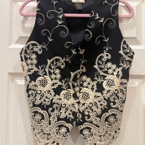 VTG Ice Black and Cream Trim Vest